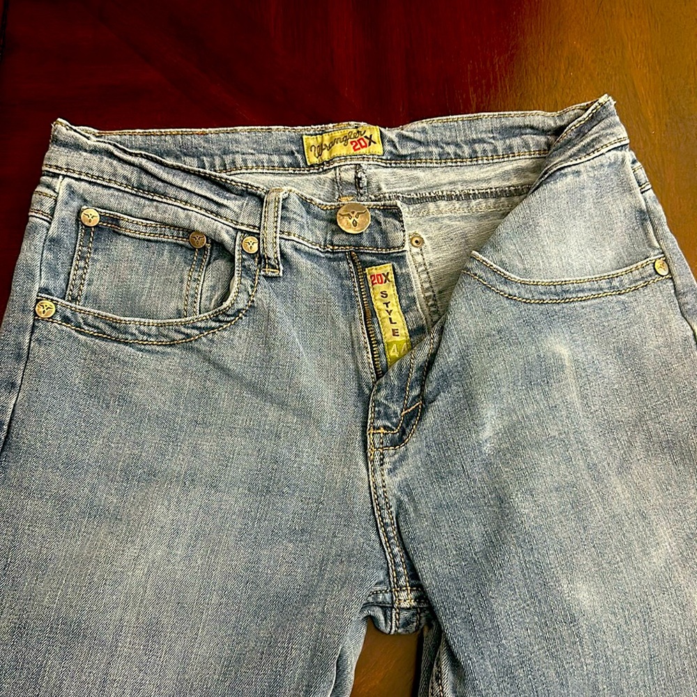Slightly worn No Rips, Zipper in good condition d